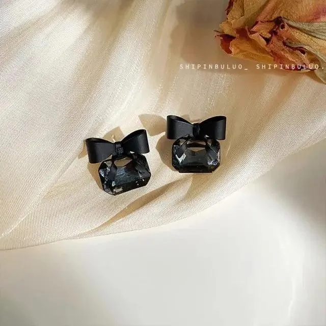 New Sparkling Round Black Fashion Women's Earrings Elegant Simple Design Jewelry For Girls And Ladies