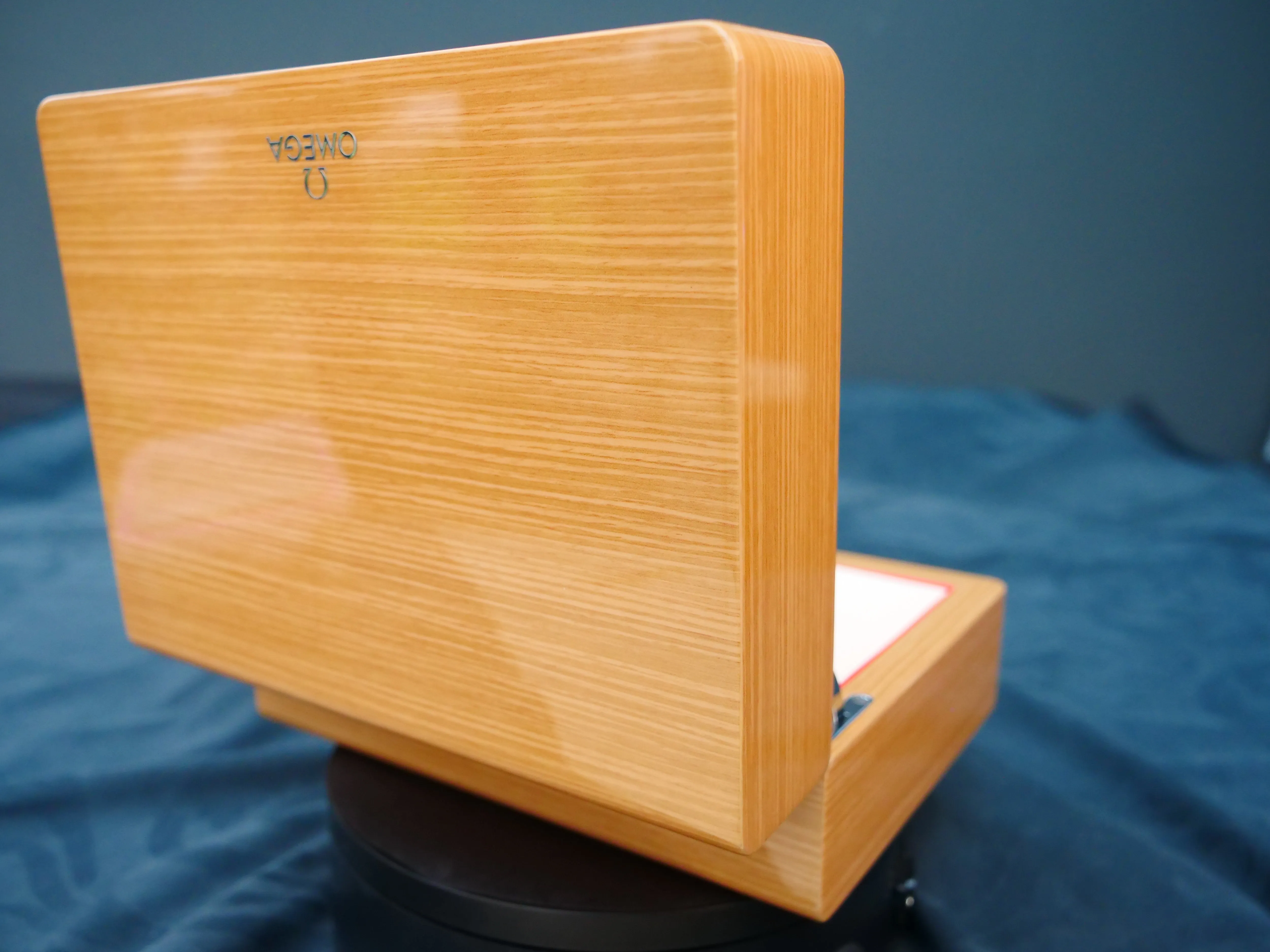 Omega Modern wood box