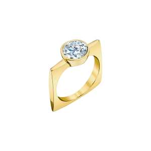 Pilar Square Ring with Round Diamond