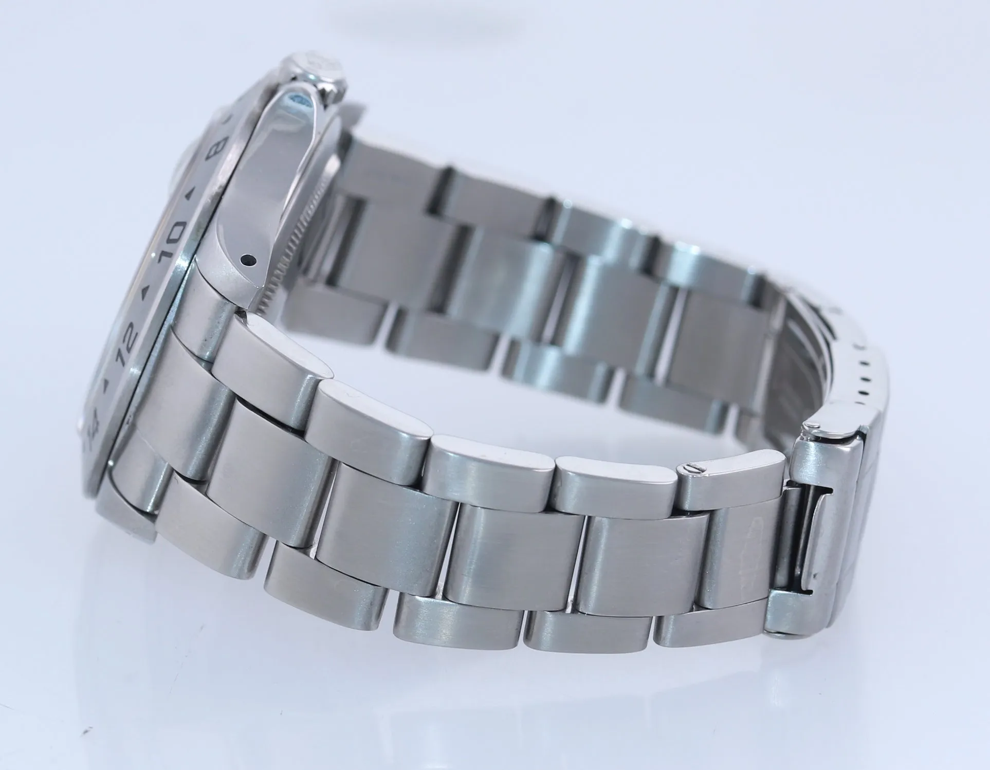 PUNCHED PAPERS 2001 Rolex Explorer II White 16570 Polar Date 40mm GMT Watch
