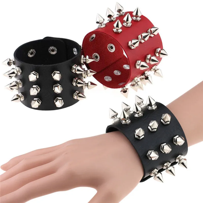 PUNK TAPERED RIVET BRACELET UB3176