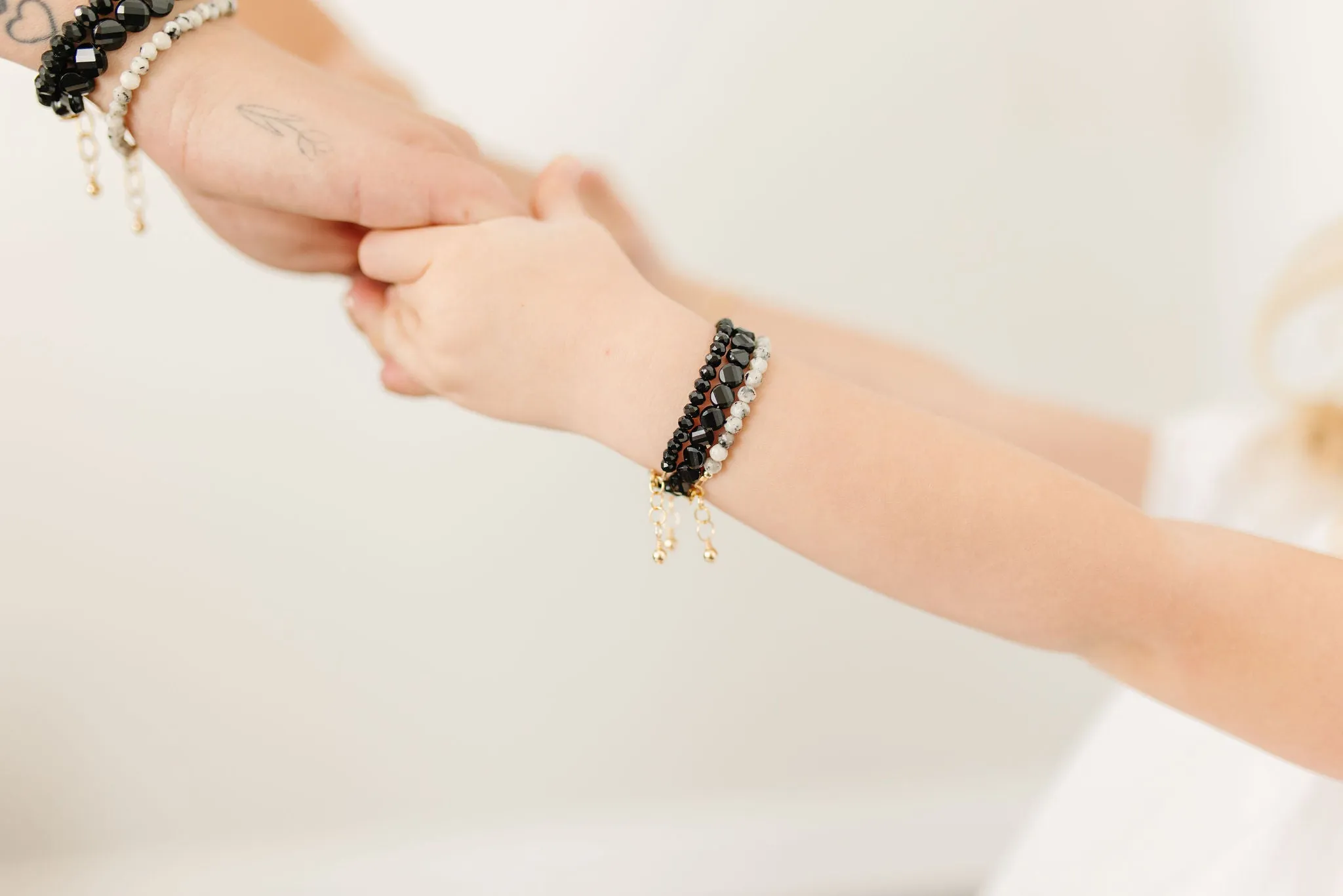 Raven Bracelet (6MM beads)
