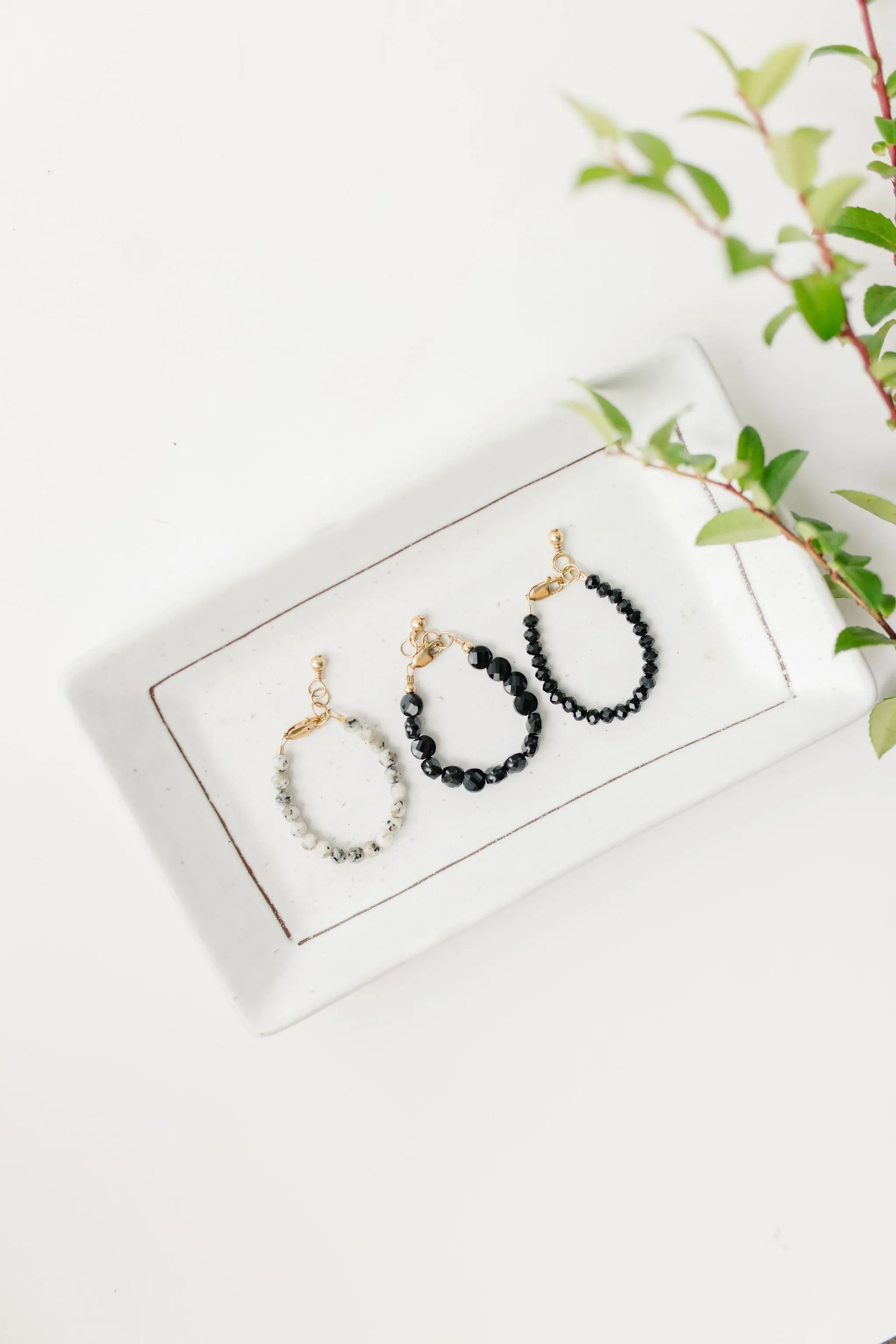 Raven Bracelet (6MM beads)