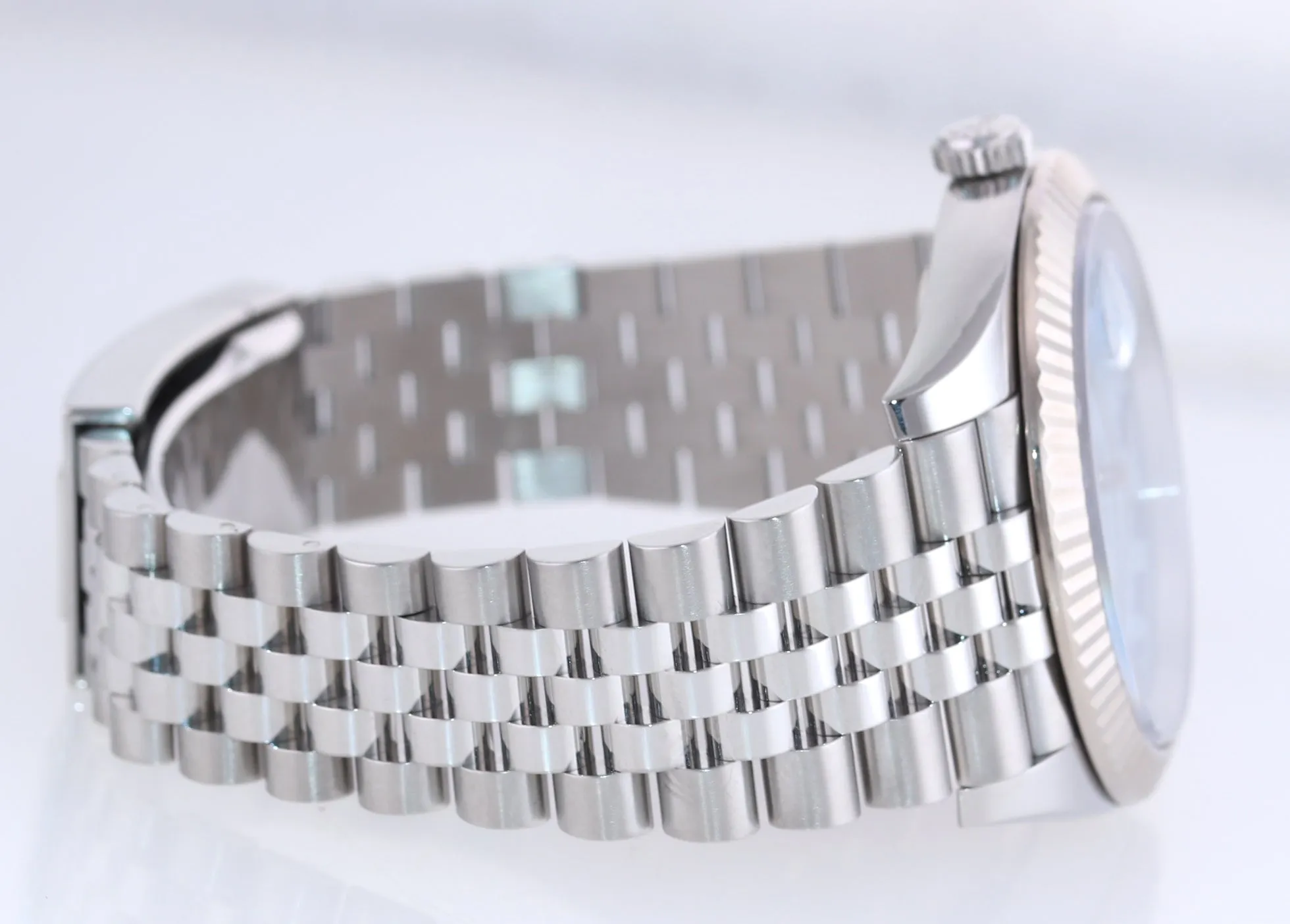 Rolex DateJust 41 126334 Blue Arabic Steel White Gold Fluted Oyster Watch Box