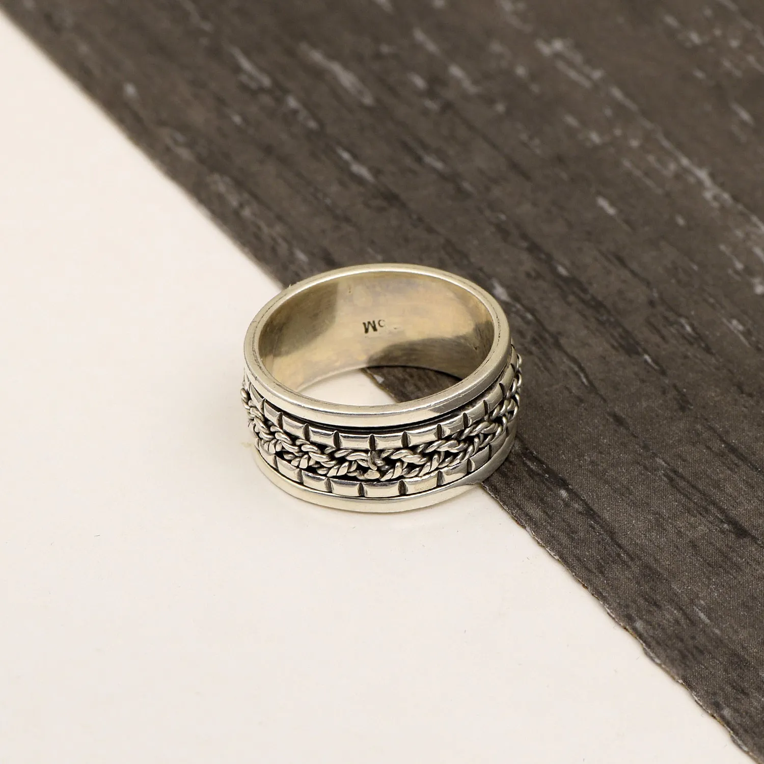 Rope Band Engraved Meditation Spinner Ring