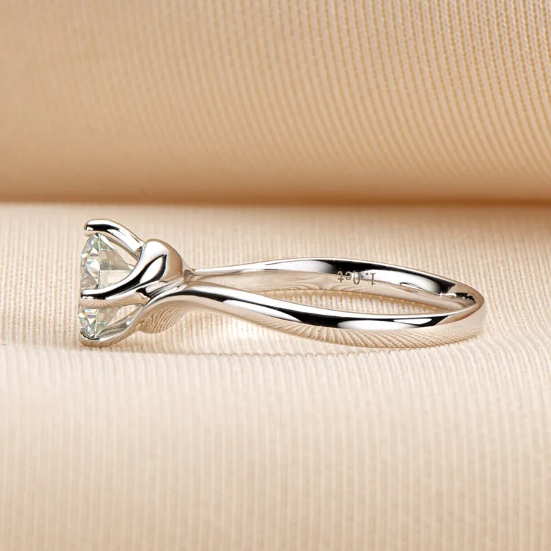 Round Cut Lightly Blue Moissanite Diamond Ring
