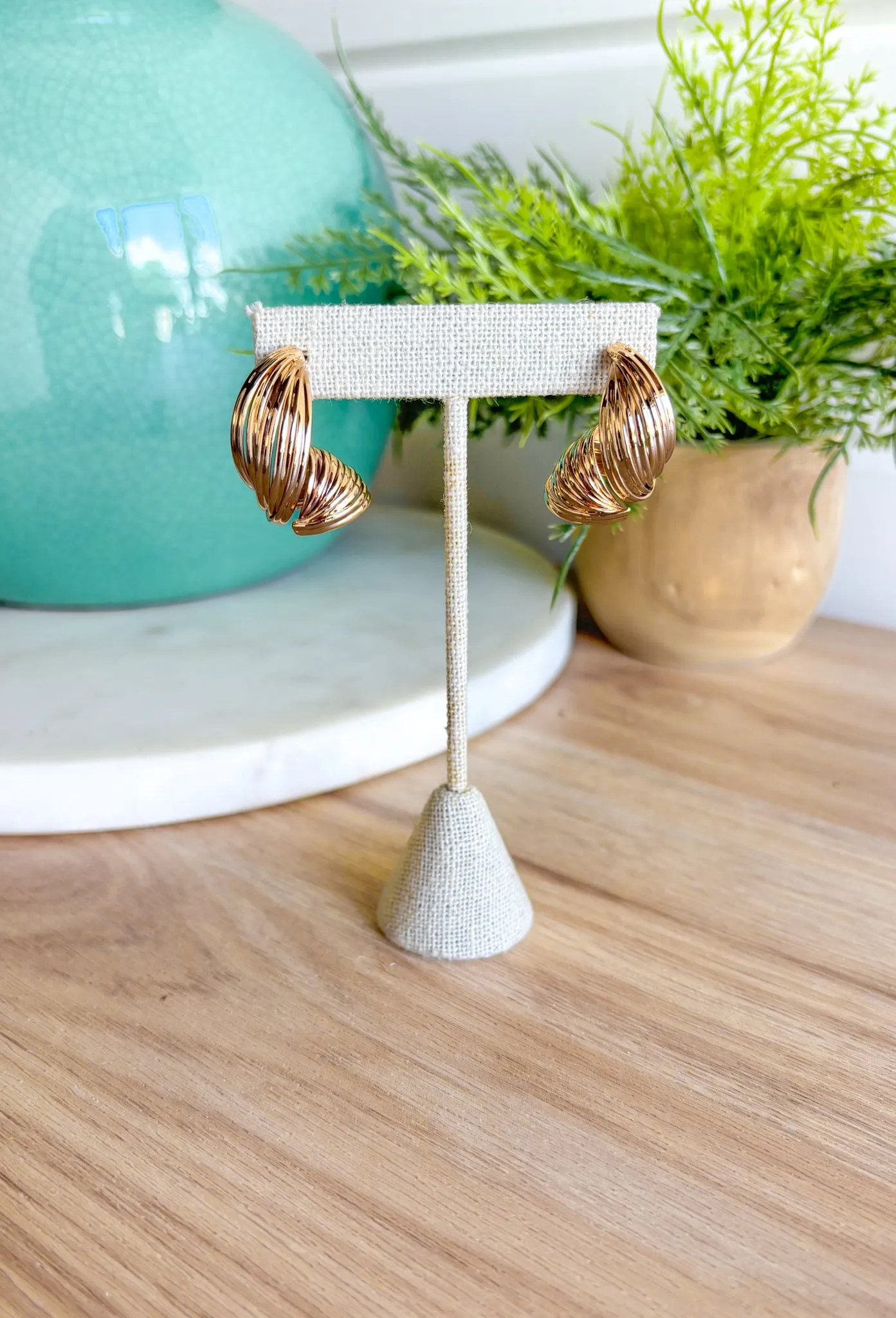 Set The Trend Earrings