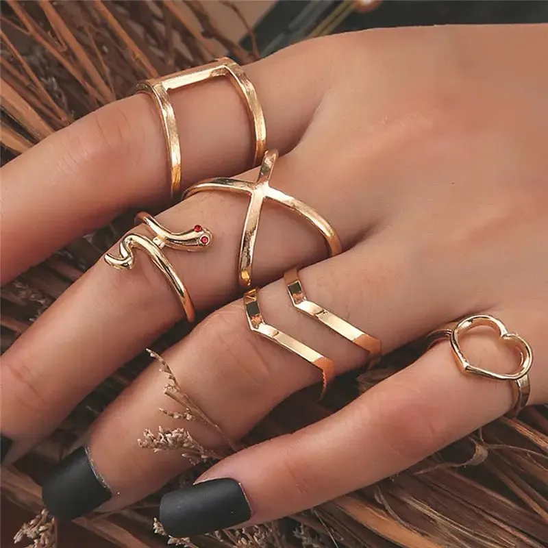 Snake-shaped Diamond Ring Set of 5 Stacked Rings with Alloy Construction