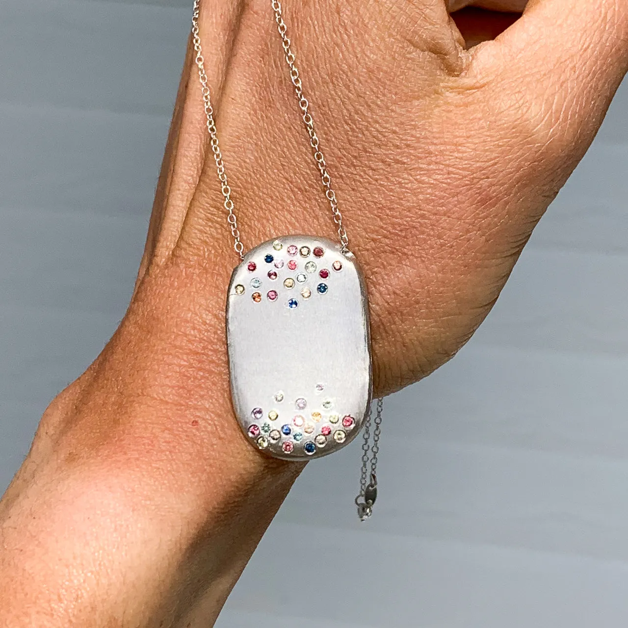 Starburst Large necklace with sapphires