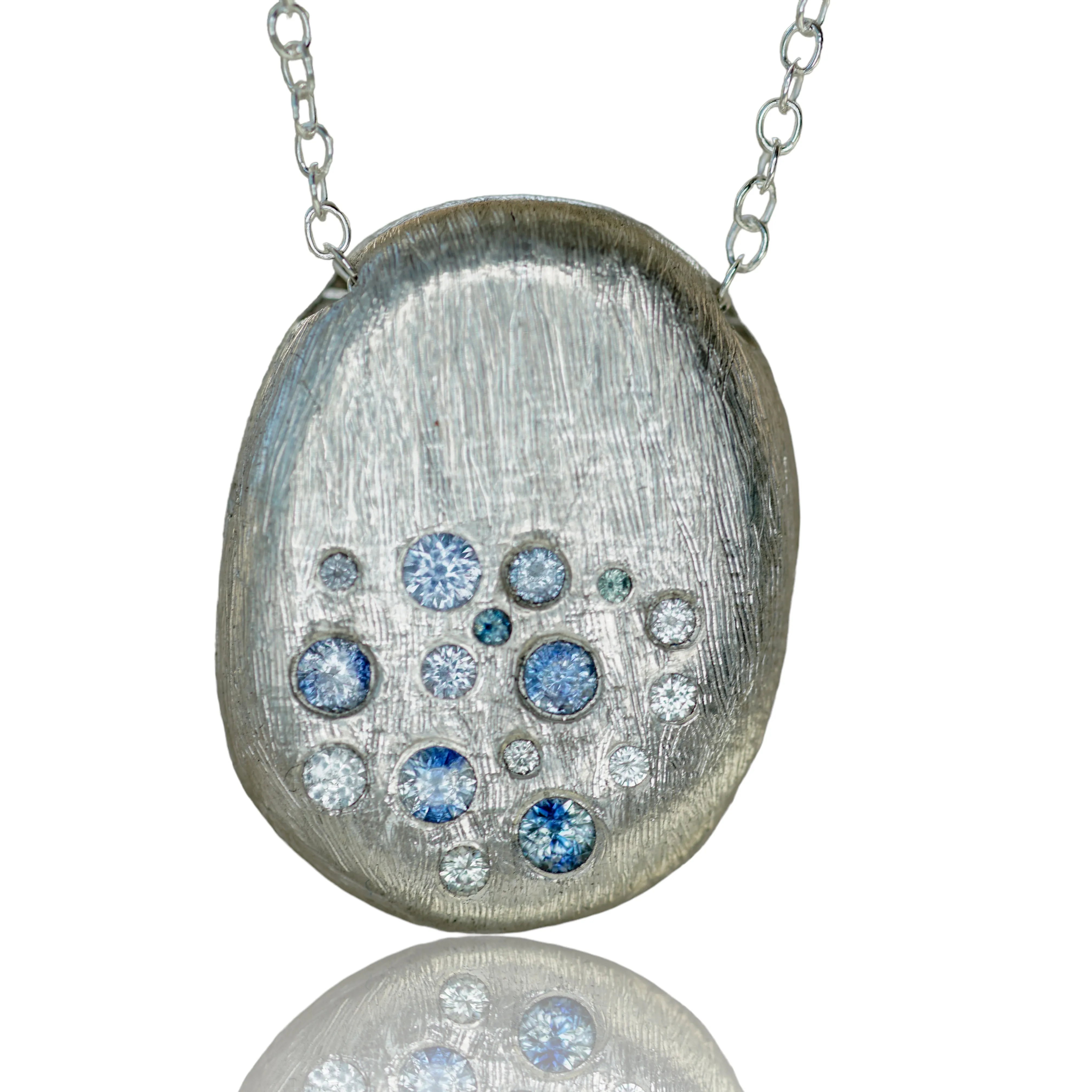 Starburst small necklace with sapphires