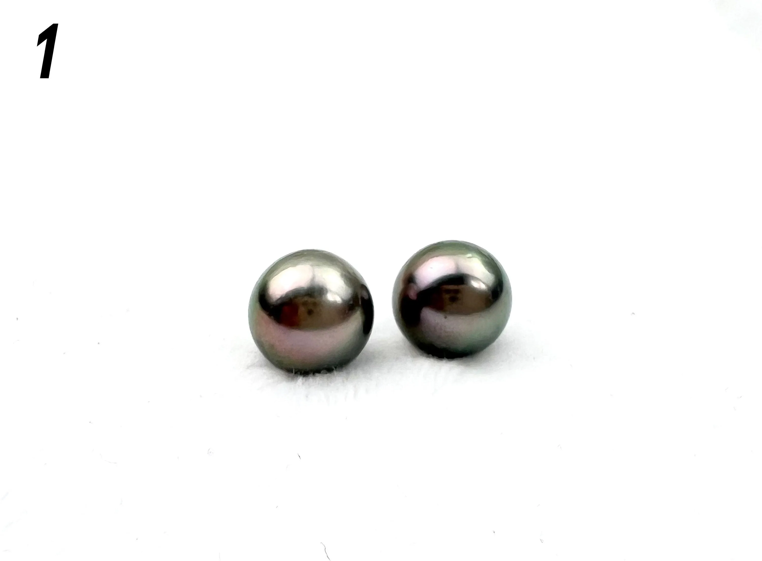 Stunning 9mm Round AAA Tahitian Paired Pearls