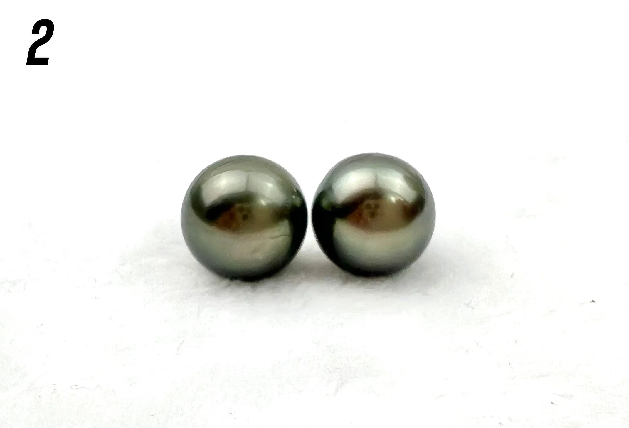 Stunning 9mm Round AAA Tahitian Paired Pearls