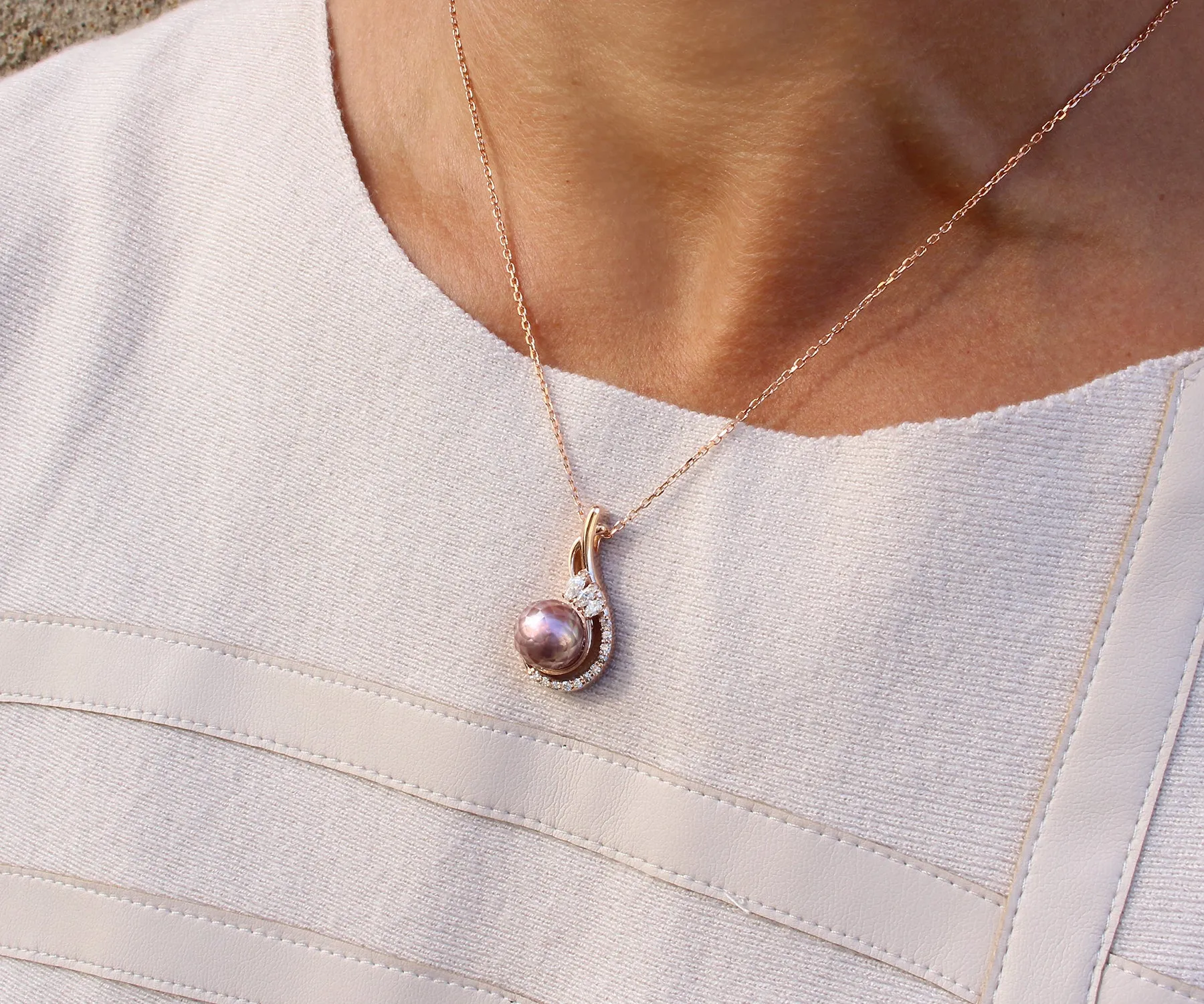 Stunning Pearl Diamond Swirl Rose Gold Necklace
