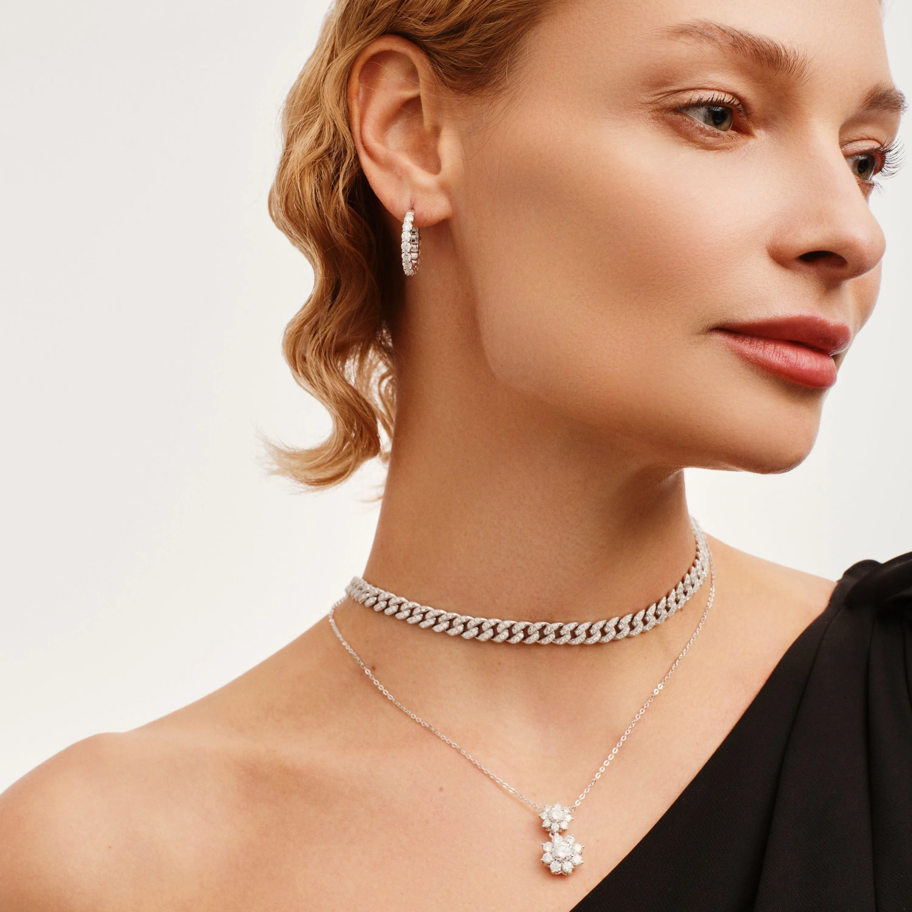 Stylish Dual Snowflake Pendant Necklace