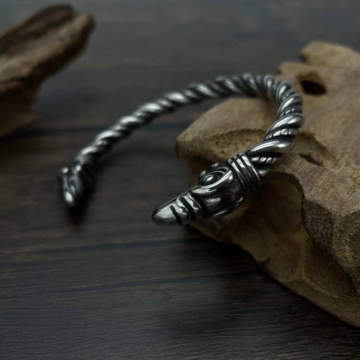 Stylish Mens Accessory Bold Titanium Twisted Bracelet