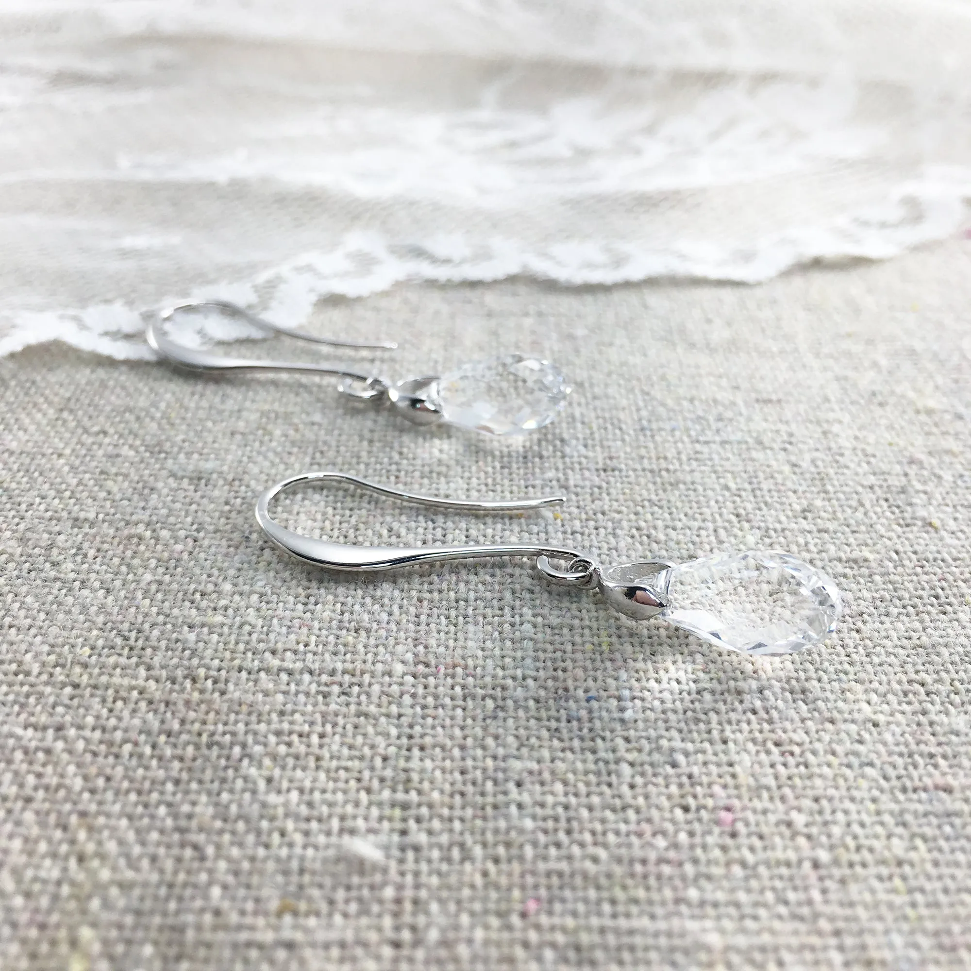 Sway Teardrop Earrings