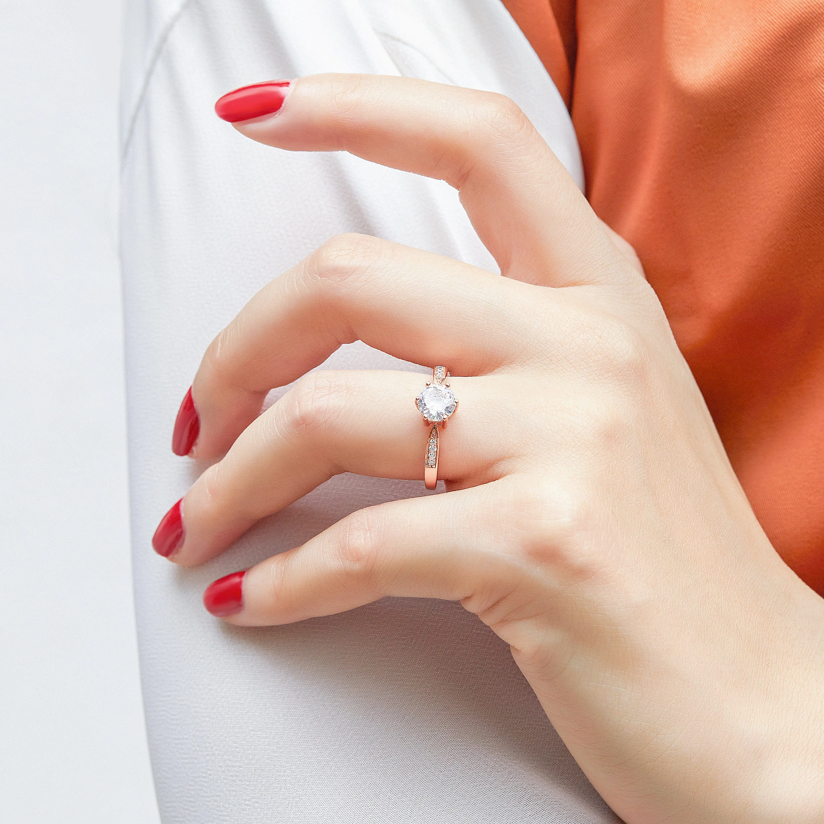 The Amore Ring