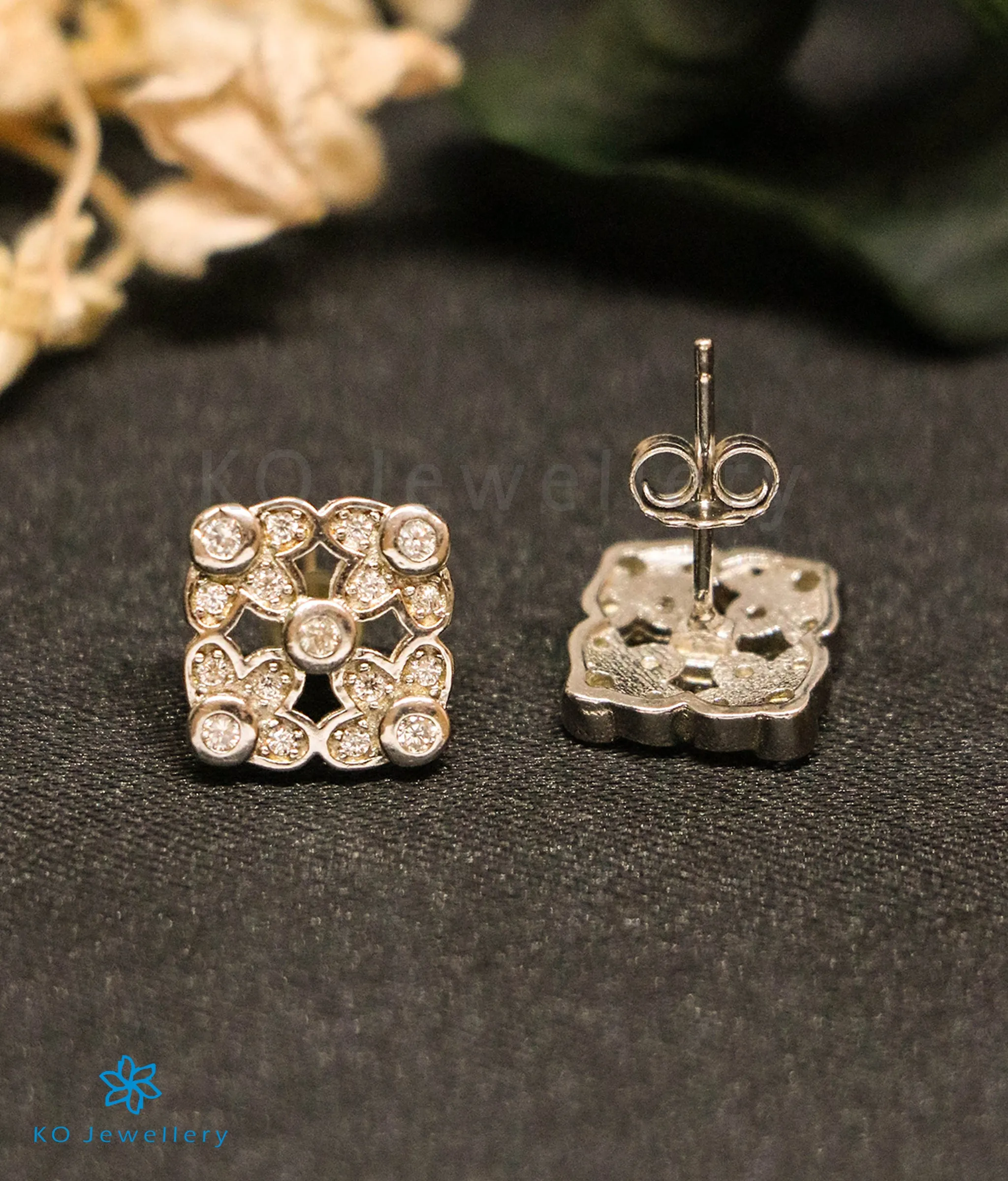 The Jokia Silver Earrings