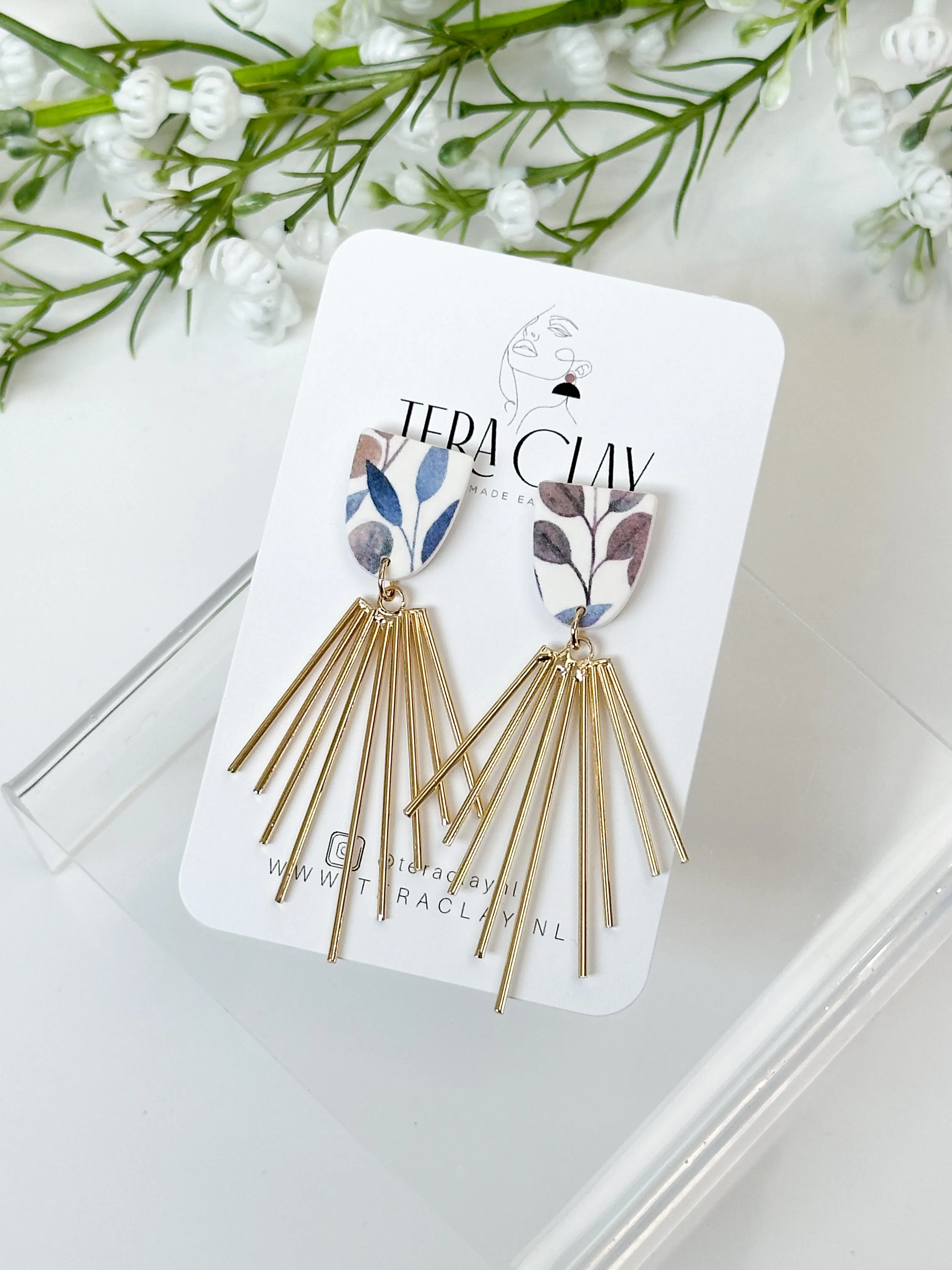The Neutral Foliage Elegant Dangles