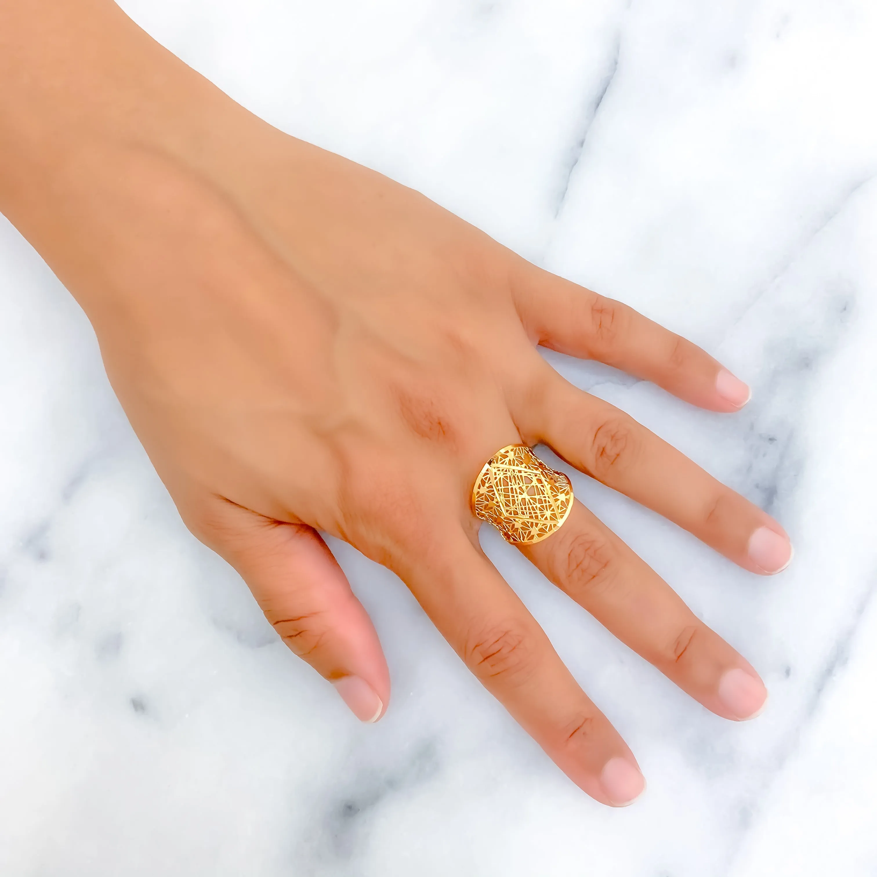 Timeless Beautiful 21k Gold Mesh Ring