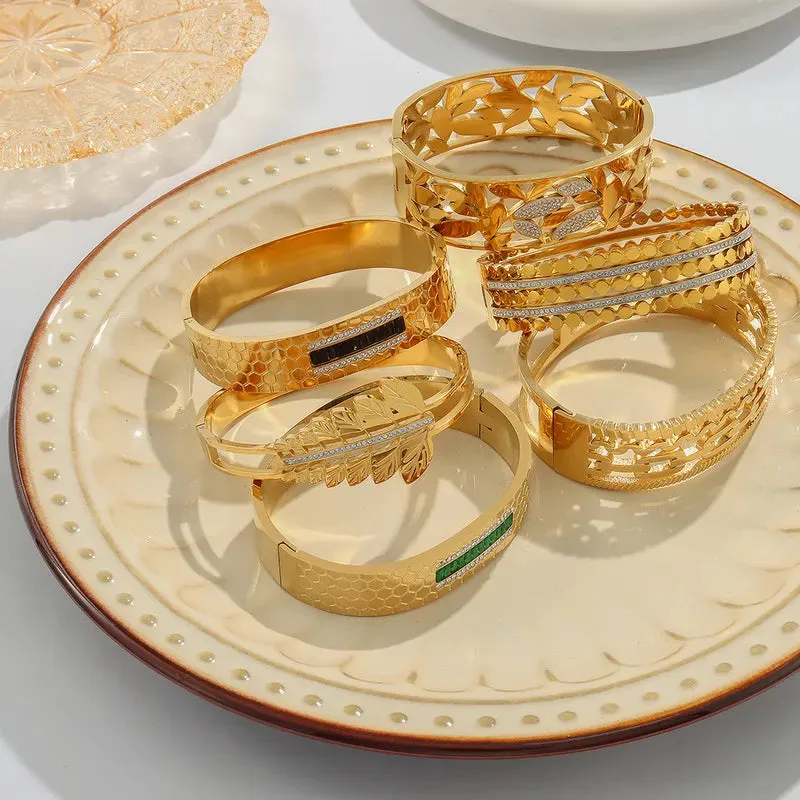 Titanium Steel 18K Gold Plated Casual Elegant Simple Style Leaves Solid Color Layered Inlay Rhinestones Bangle