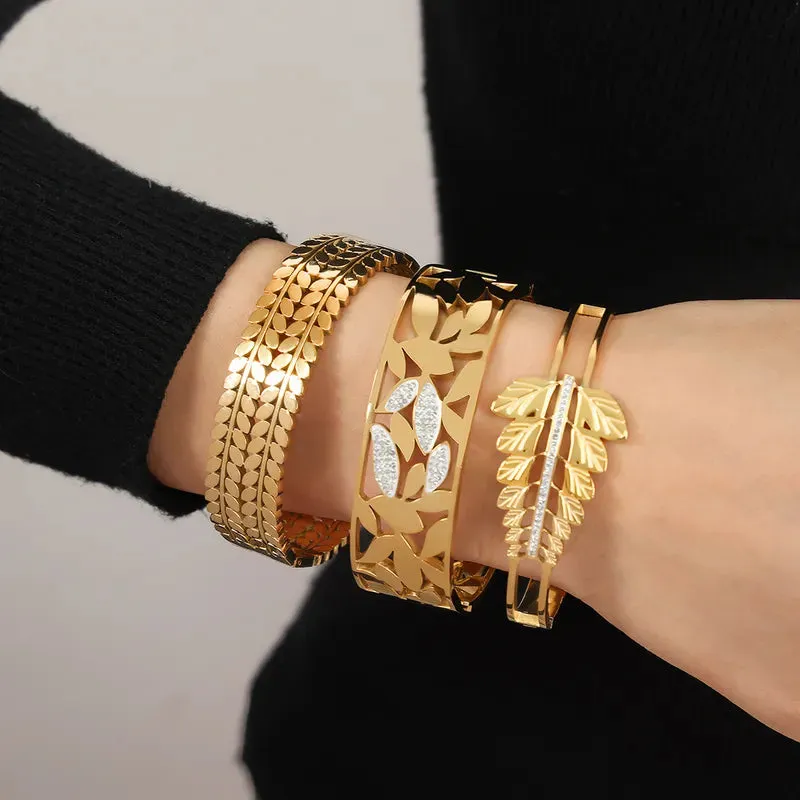 Titanium Steel 18K Gold Plated Casual Elegant Simple Style Leaves Solid Color Layered Inlay Rhinestones Bangle