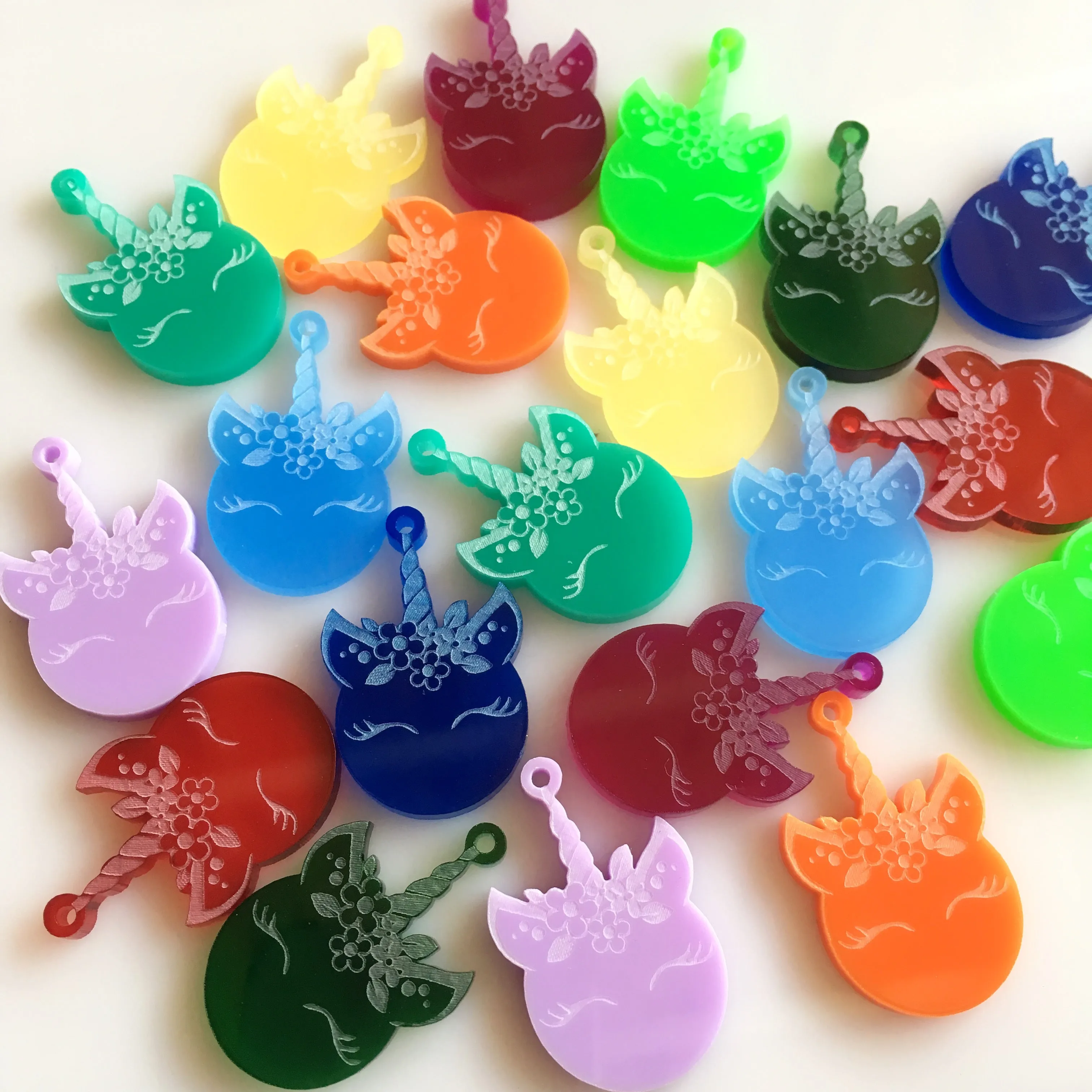 Unicorn heads charms / 5 Pieces (30mm)