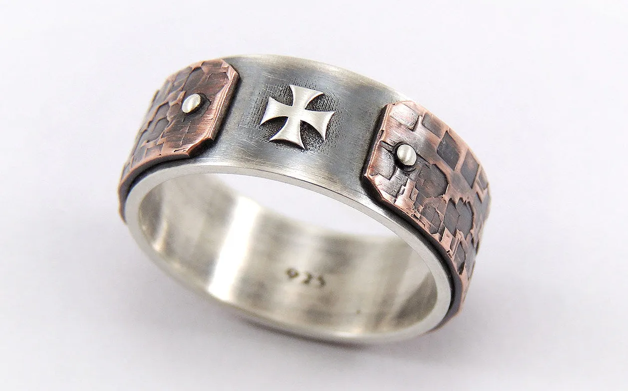 Unique men cross ring