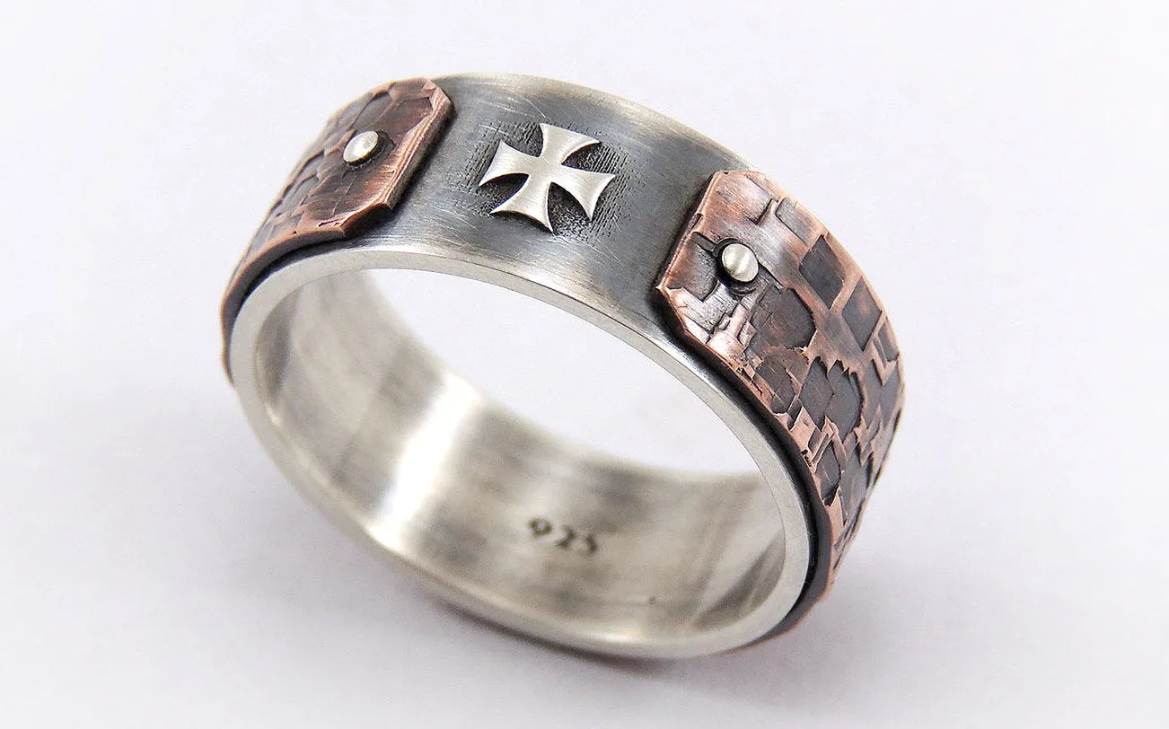 Unique men cross ring