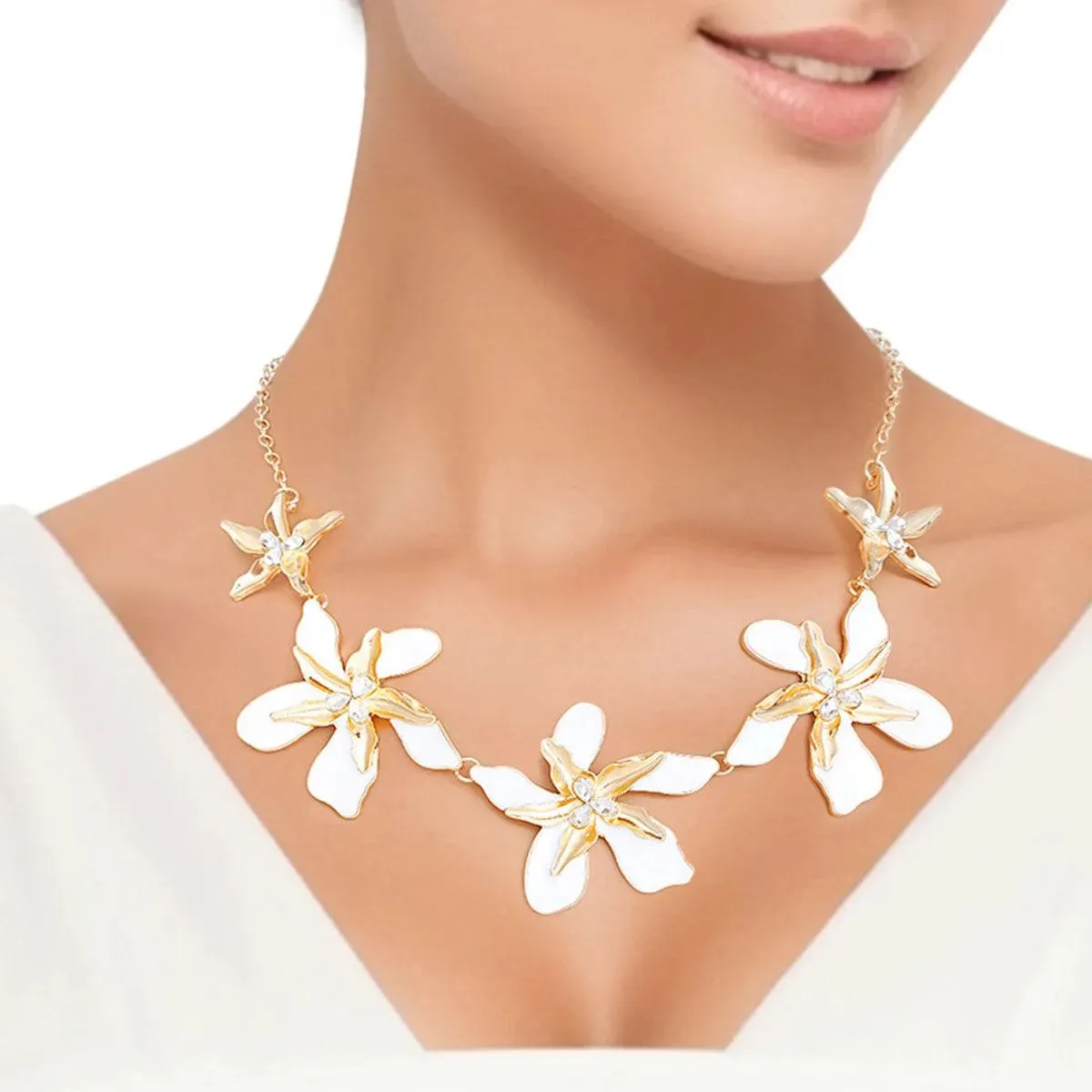 White Iris Necklace: Stunning Fashion Jewelry