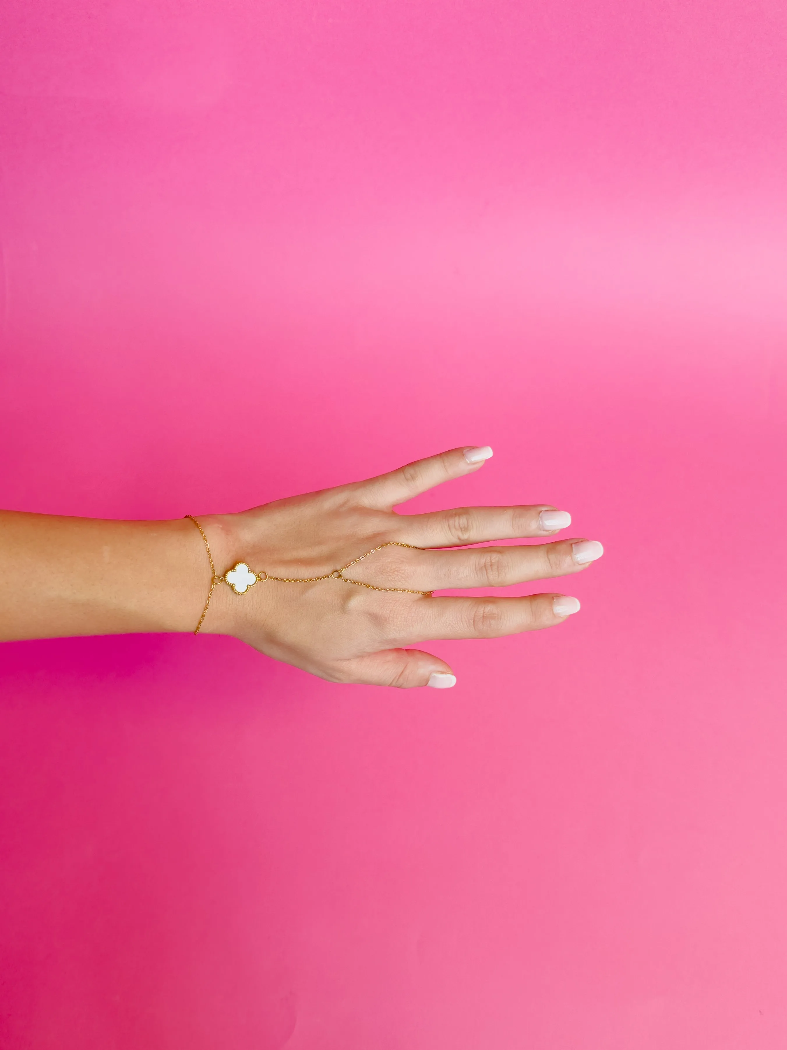 White VC Bracelet Ring Handchain