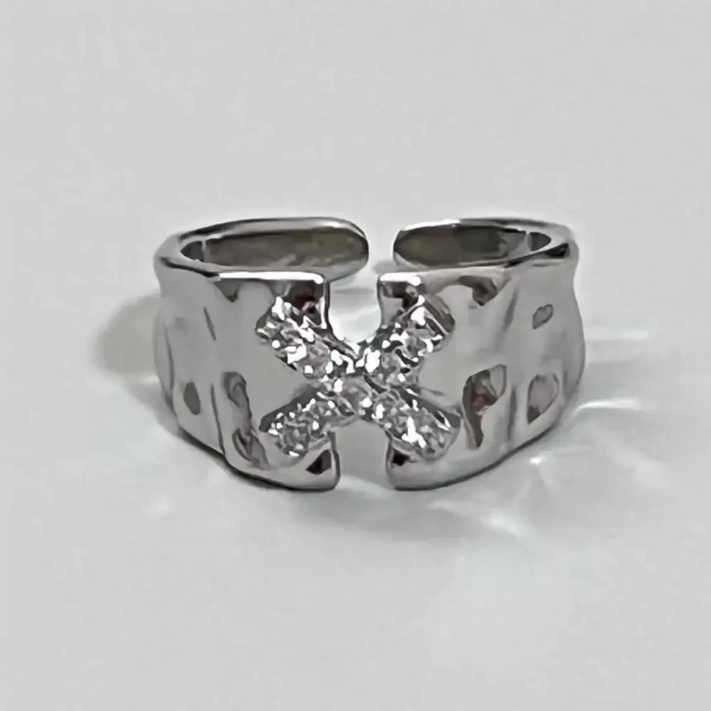 Y2K Irregular Crystal Rings with Unique Star Design