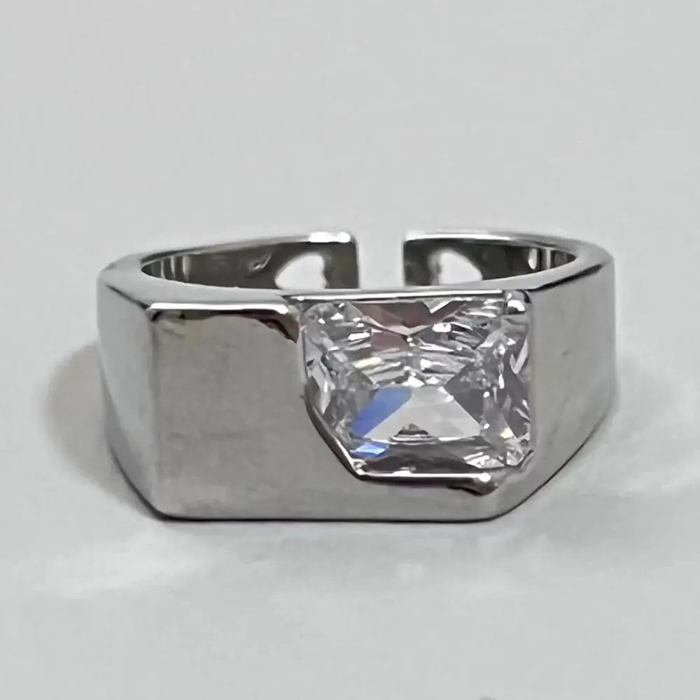Y2K Irregular Crystal Rings with Unique Star Design