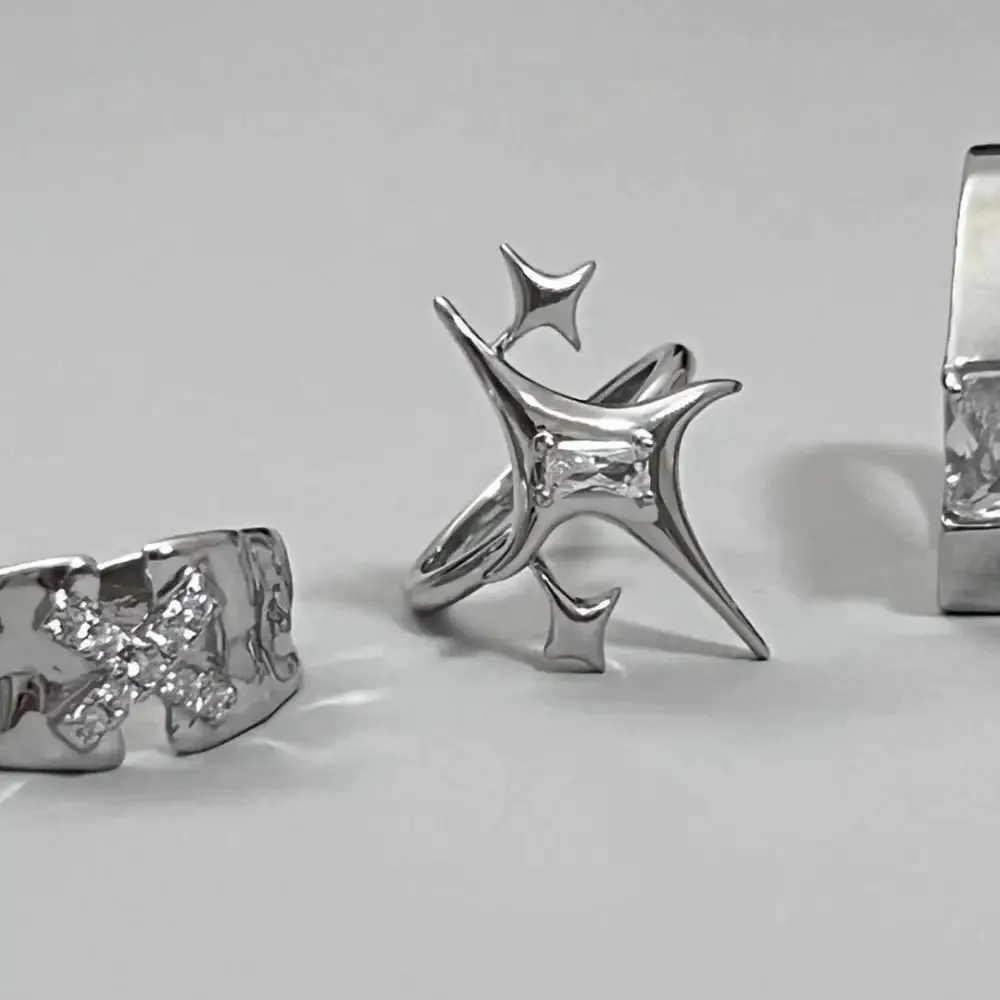 Y2K Irregular Crystal Rings with Unique Star Design